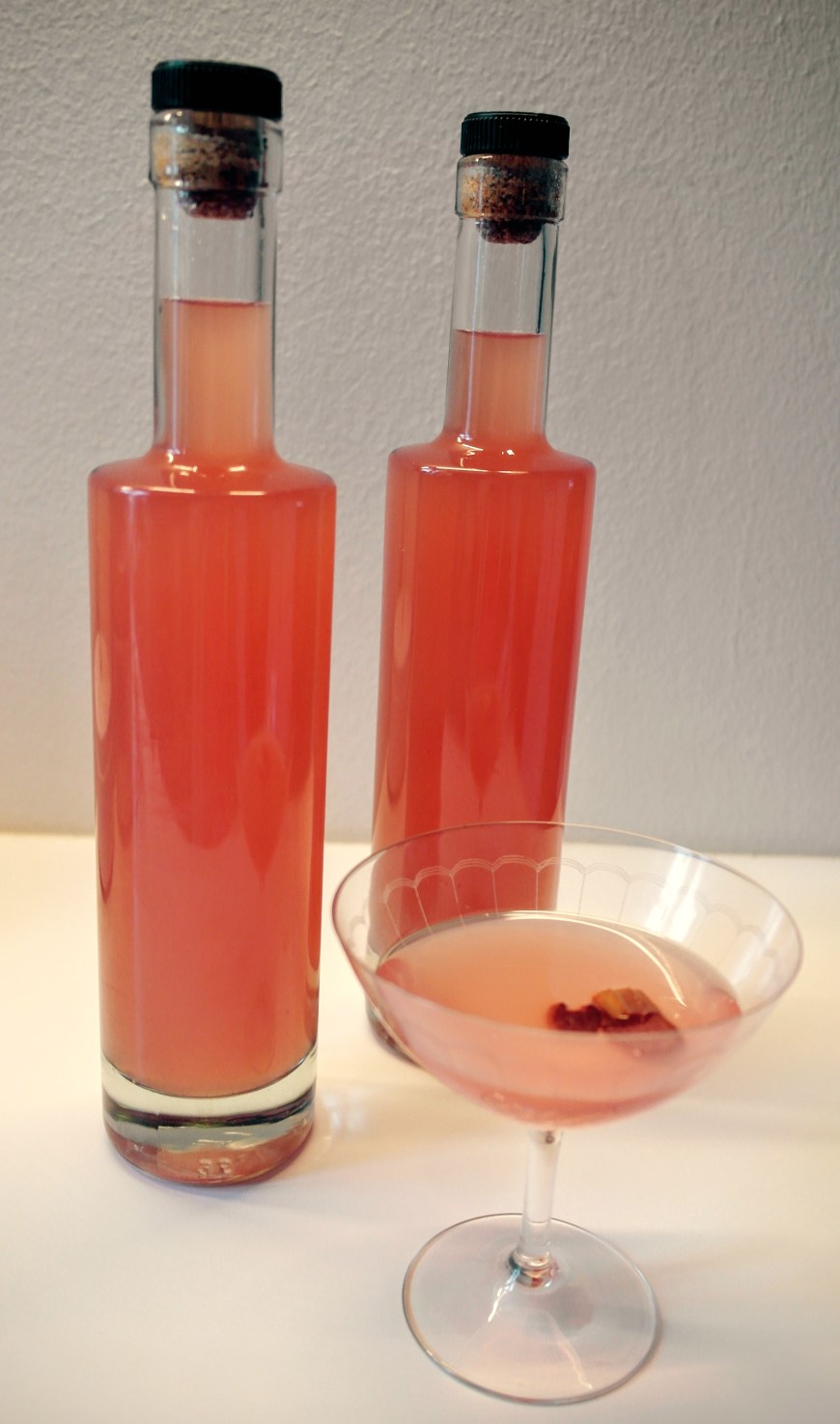 Verdens bedste hjemmelavet rabarberlikør 